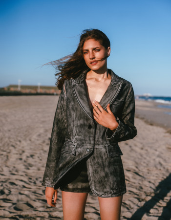 AYLA BLAZER