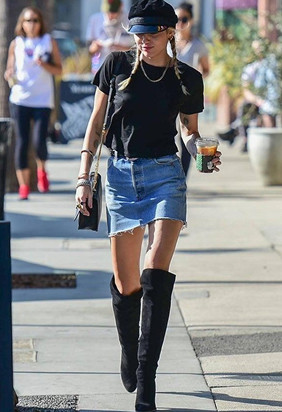 MILEY CYRUS 