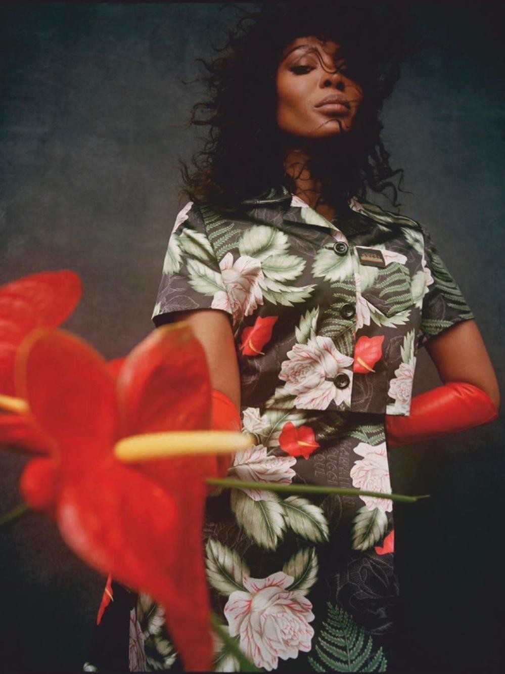 MANUSI LUNGI